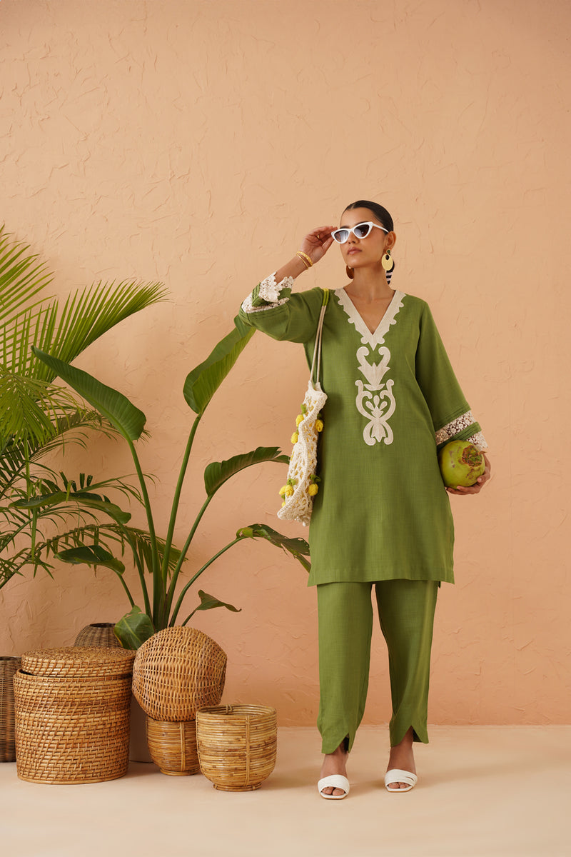 Green Lace Sleeve Tunic Set